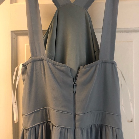 LULU’S air of romance in dusty blue - Picture 4 of 7